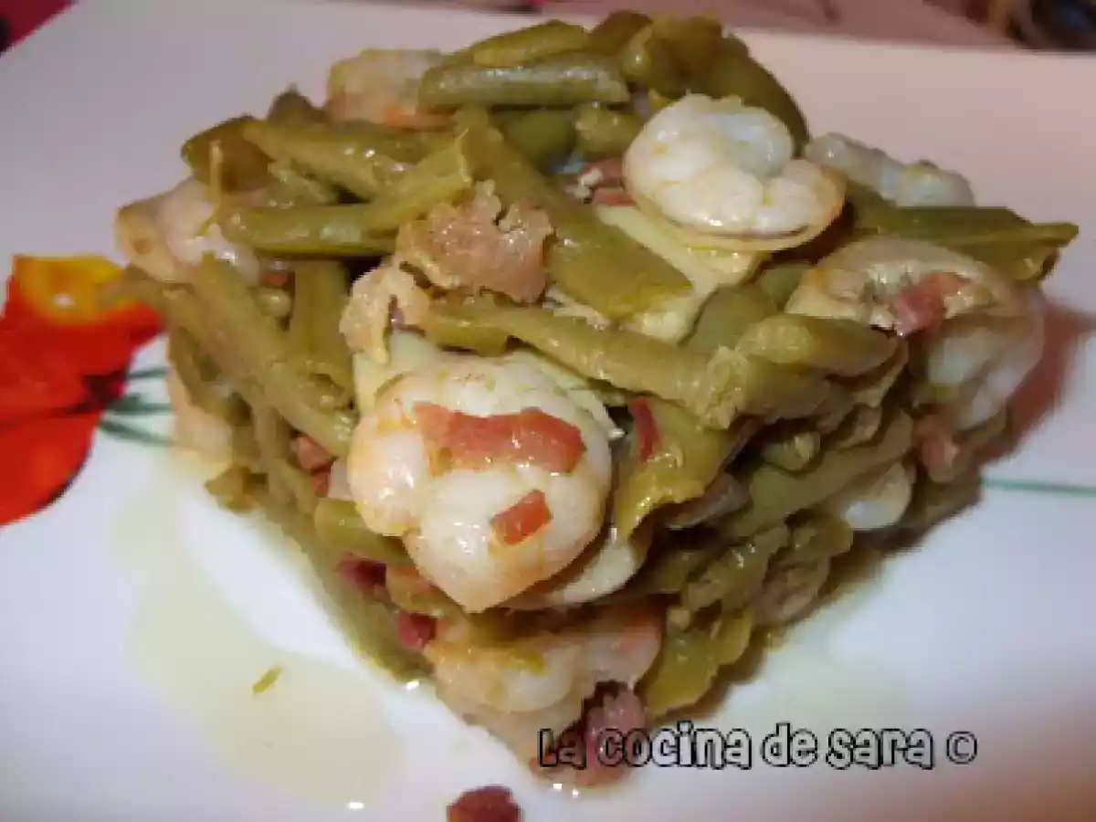 Salteado de Judias con Gambas
