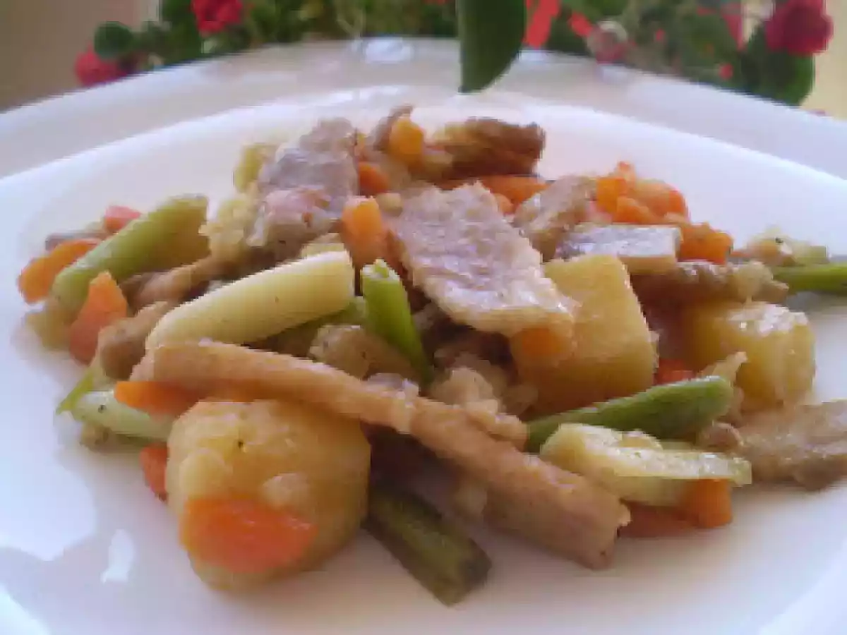 SALTEADO DE LOMO CON VERDURAS