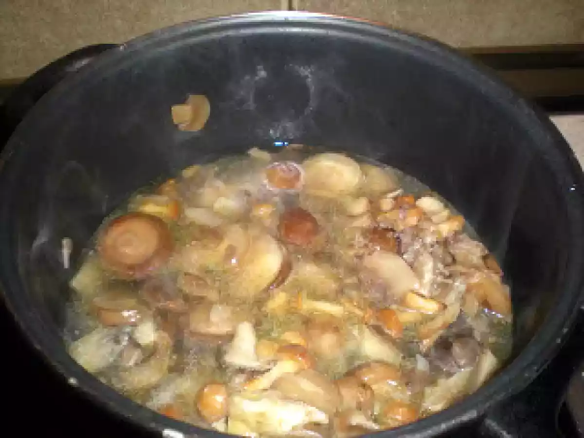 Salteado de setas con almejas y gambas - foto 3