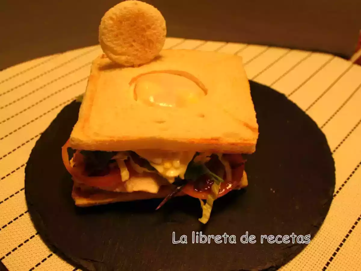 Sandwich 3 pisos sorpresa