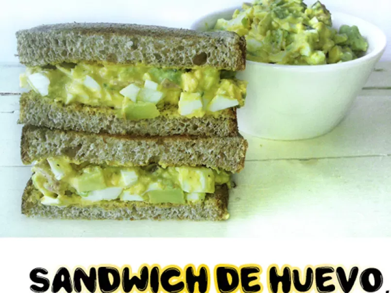 Sandwich de aguacate, huevo y lacón