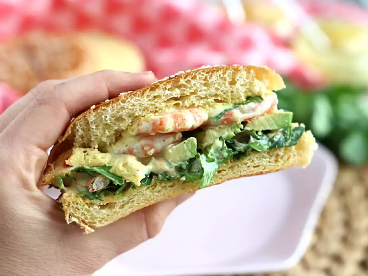 Sándwich de gambas, aguacate y cilantro - foto 4