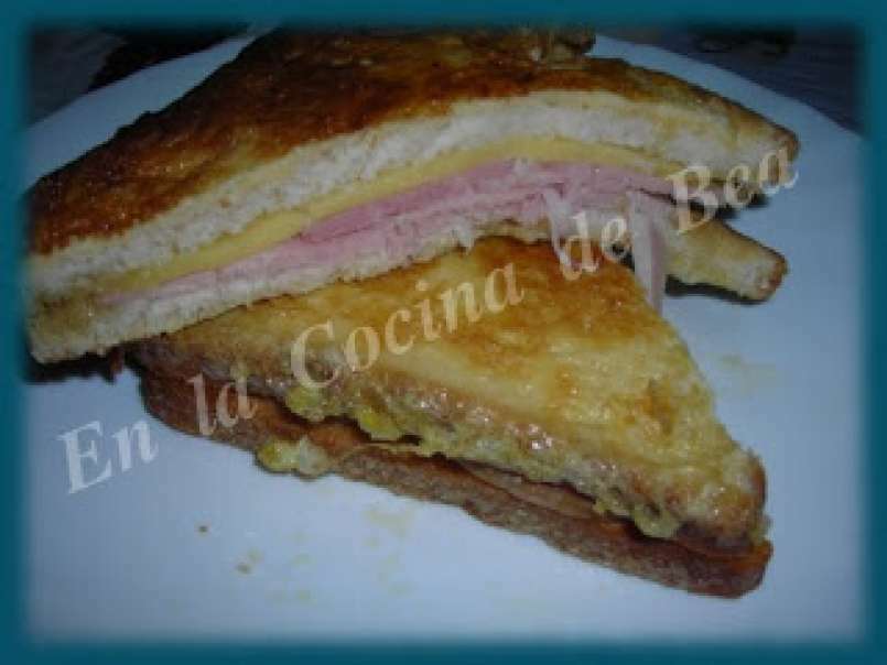 Sandwich de lacón y queso rebozado