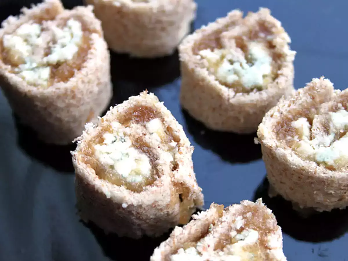 Sandwich enrollado de membrillo y queso azul. Paso a paso. - foto 2