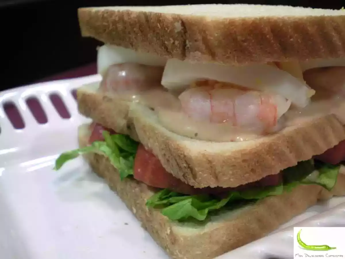 Sandwich vegetal con gambas