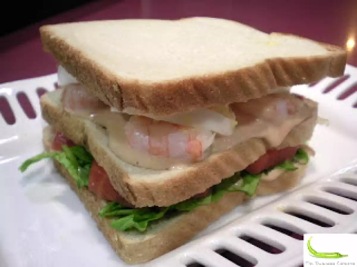Sandwich vegetal con gambas - foto 2