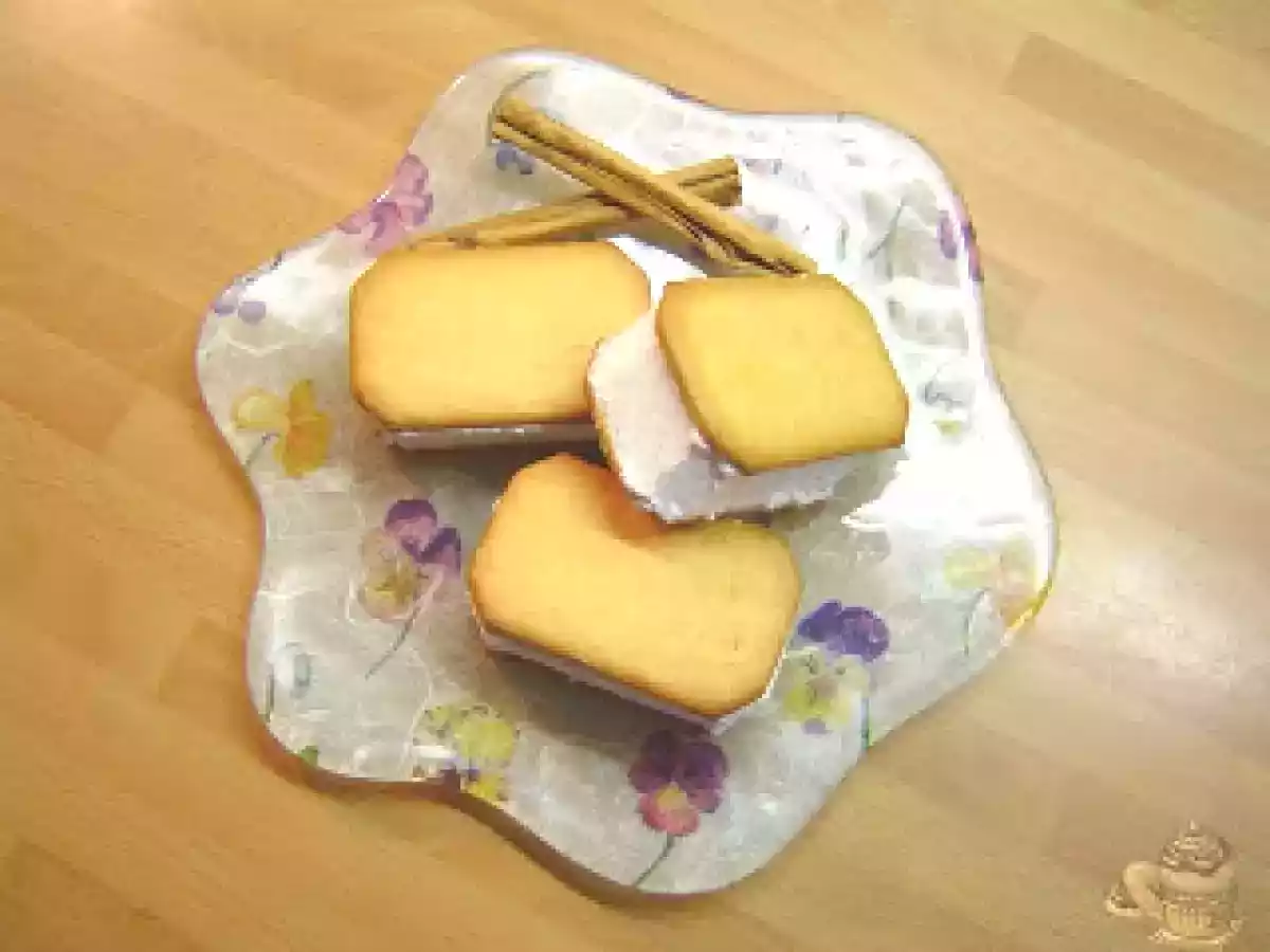Sandwiches de nata y canela