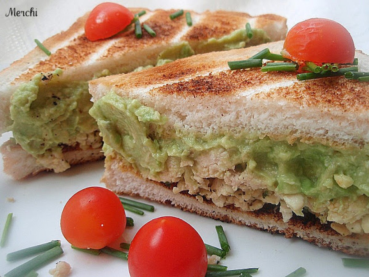 Sandwiches de pollo y aguacate Receta Petitchef