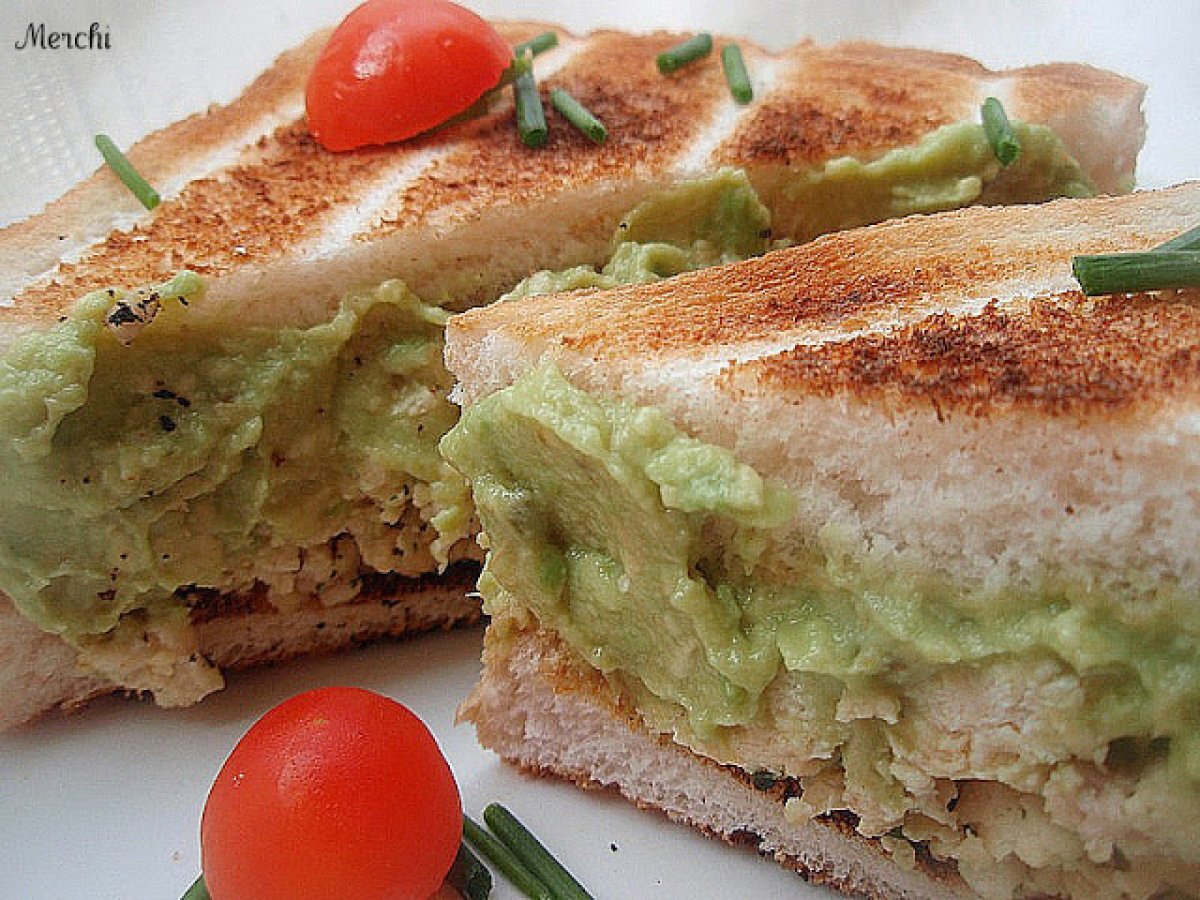 Sandwiches de pollo y aguacate Receta Petitchef