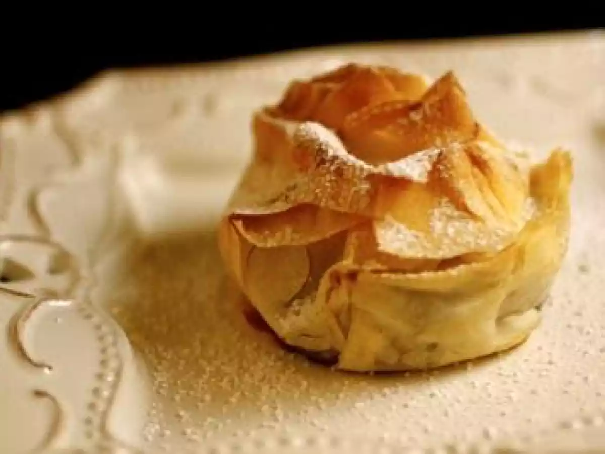 Saquitos rellenos de queso brie y frutas