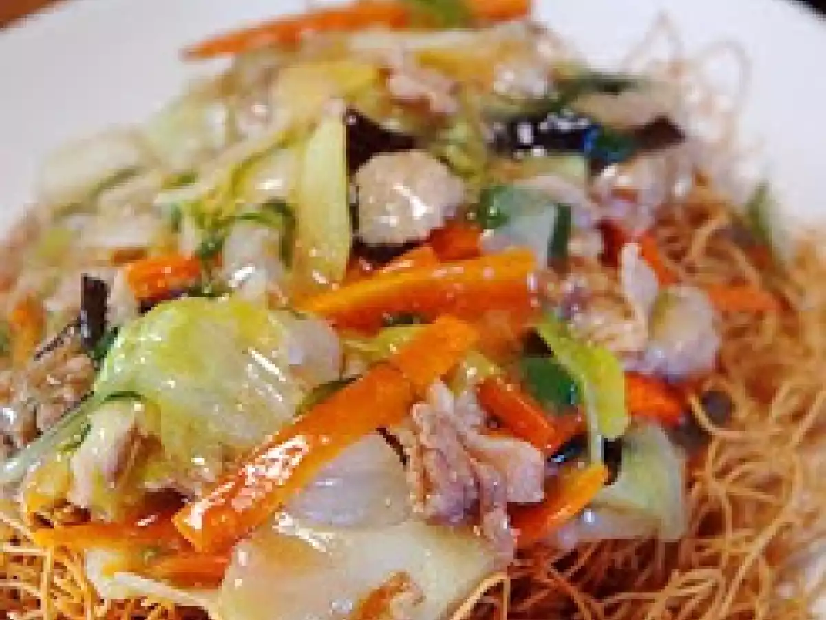 Sara Udon - Fideo frito con carne de cerdo y gambas