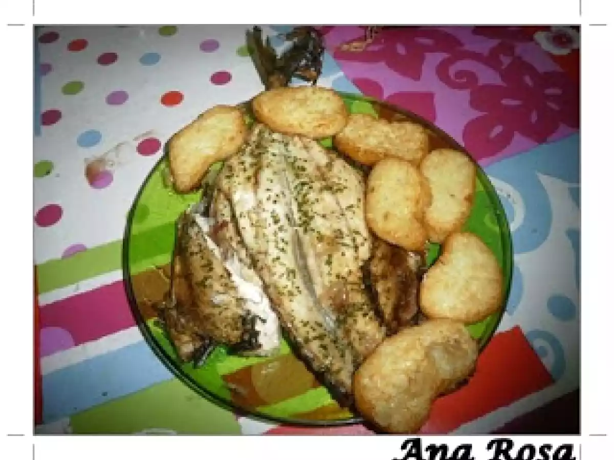 SARDA AL HORNO CON PATATAS DE CEBOLLA