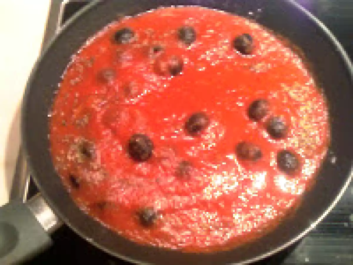 Scaloppine di vitello alla Pizzaiola (Escalopes de ternera a la Piazzaiola) - foto 4