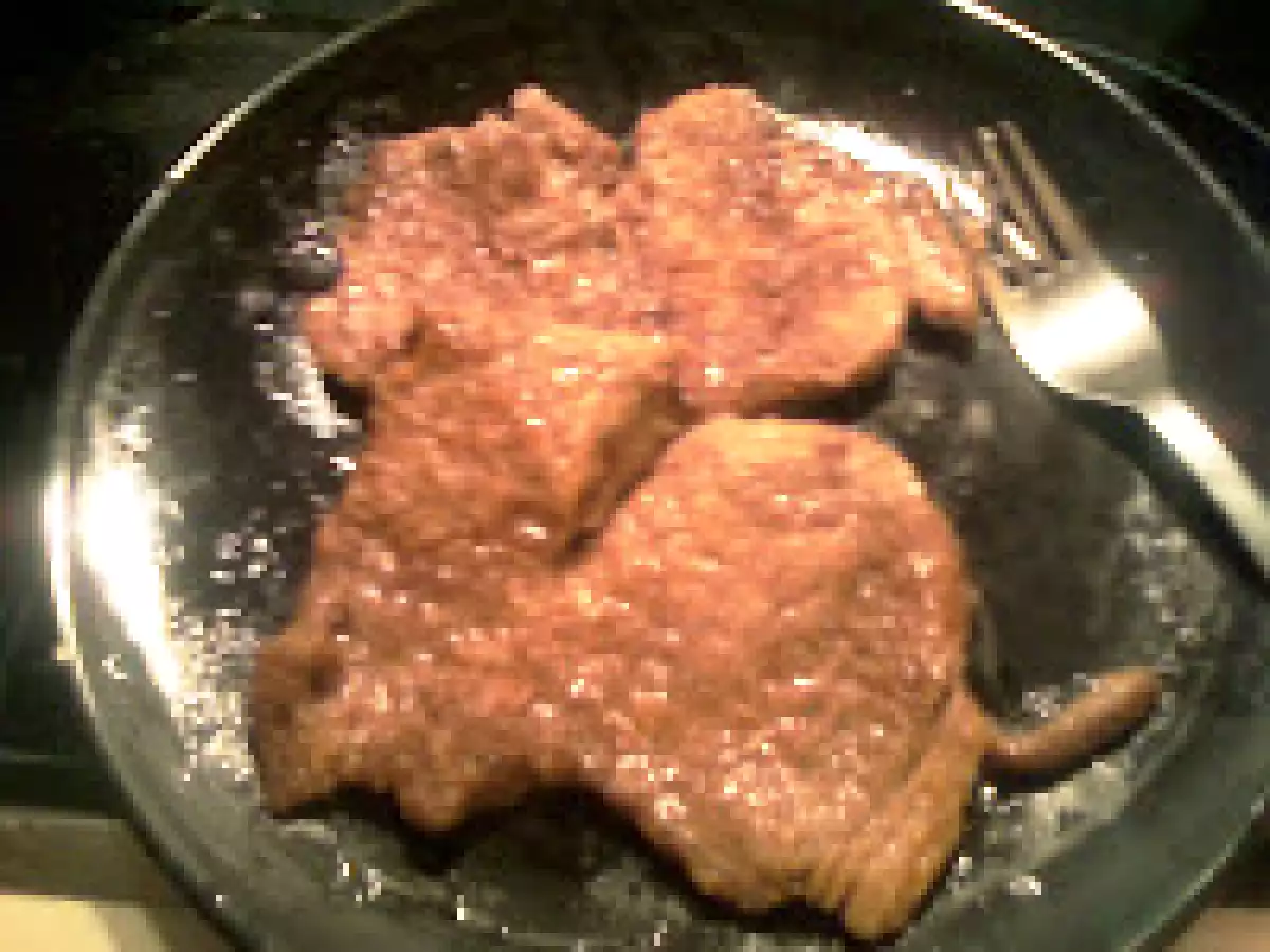 Scaloppine di vitello alla Pizzaiola (Escalopes de ternera a la Piazzaiola) - foto 5