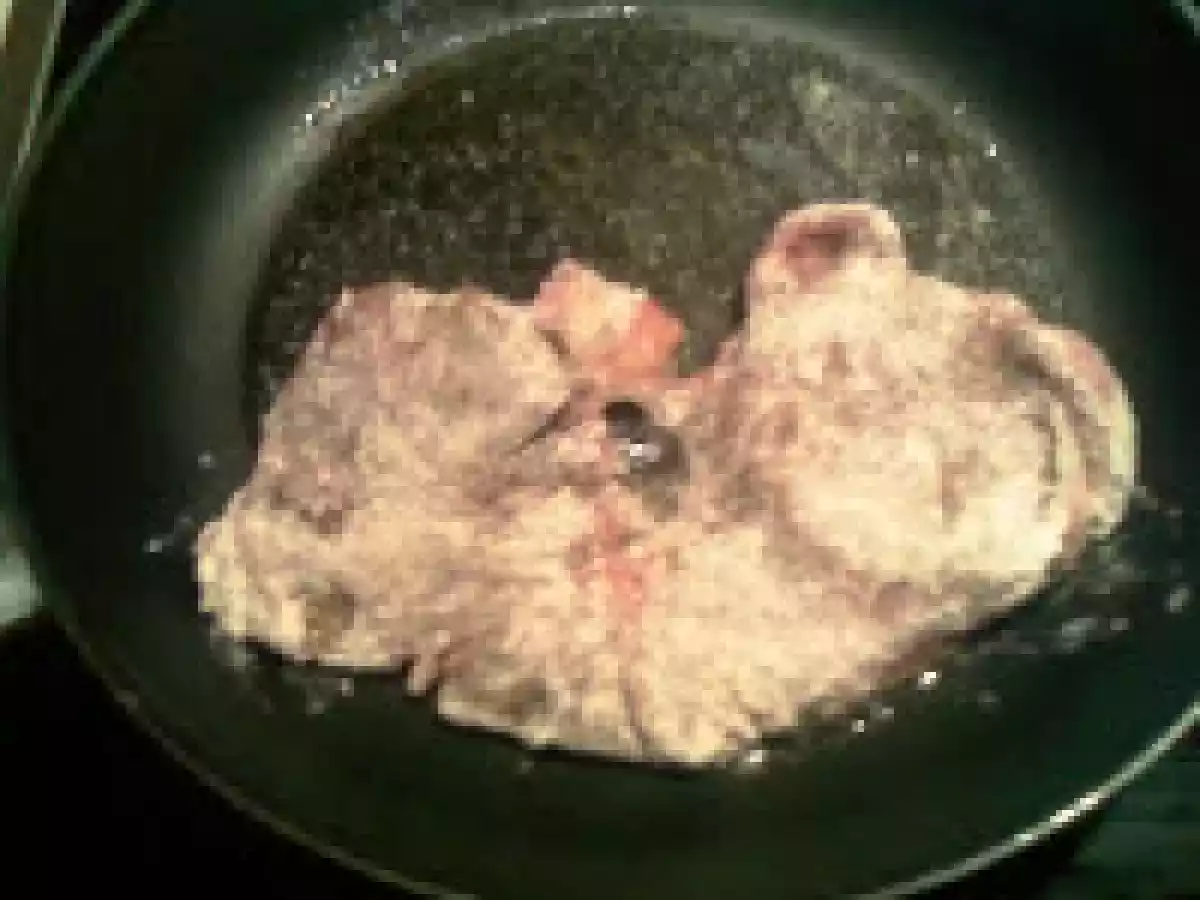 Scaloppine di vitello alla Pizzaiola (Escalopes de ternera a la Piazzaiola) - foto 6