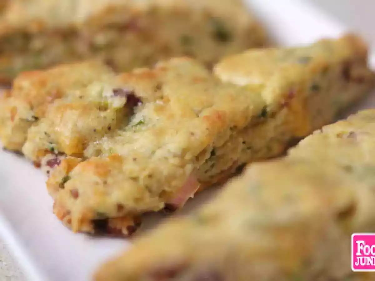 Scones de Tocineta Ahumada y Queso Cheddar - foto 8