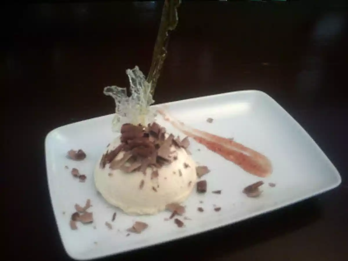 Semi esfera de chese cake con caramelo cristal