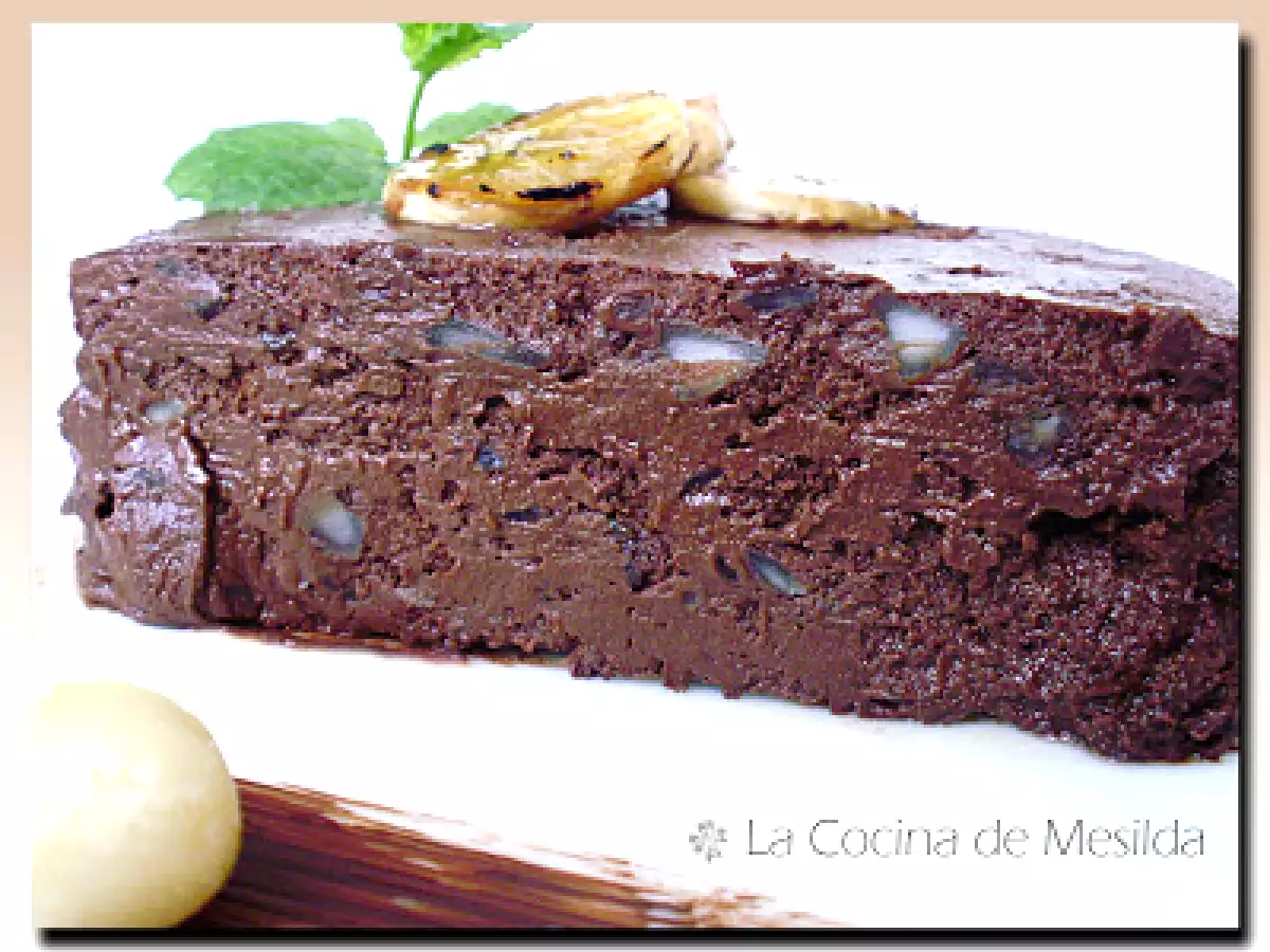 SEMIFRIO DE CHOCOLATE, PLATANO Y NUECES DE MACADAMIA - foto 2