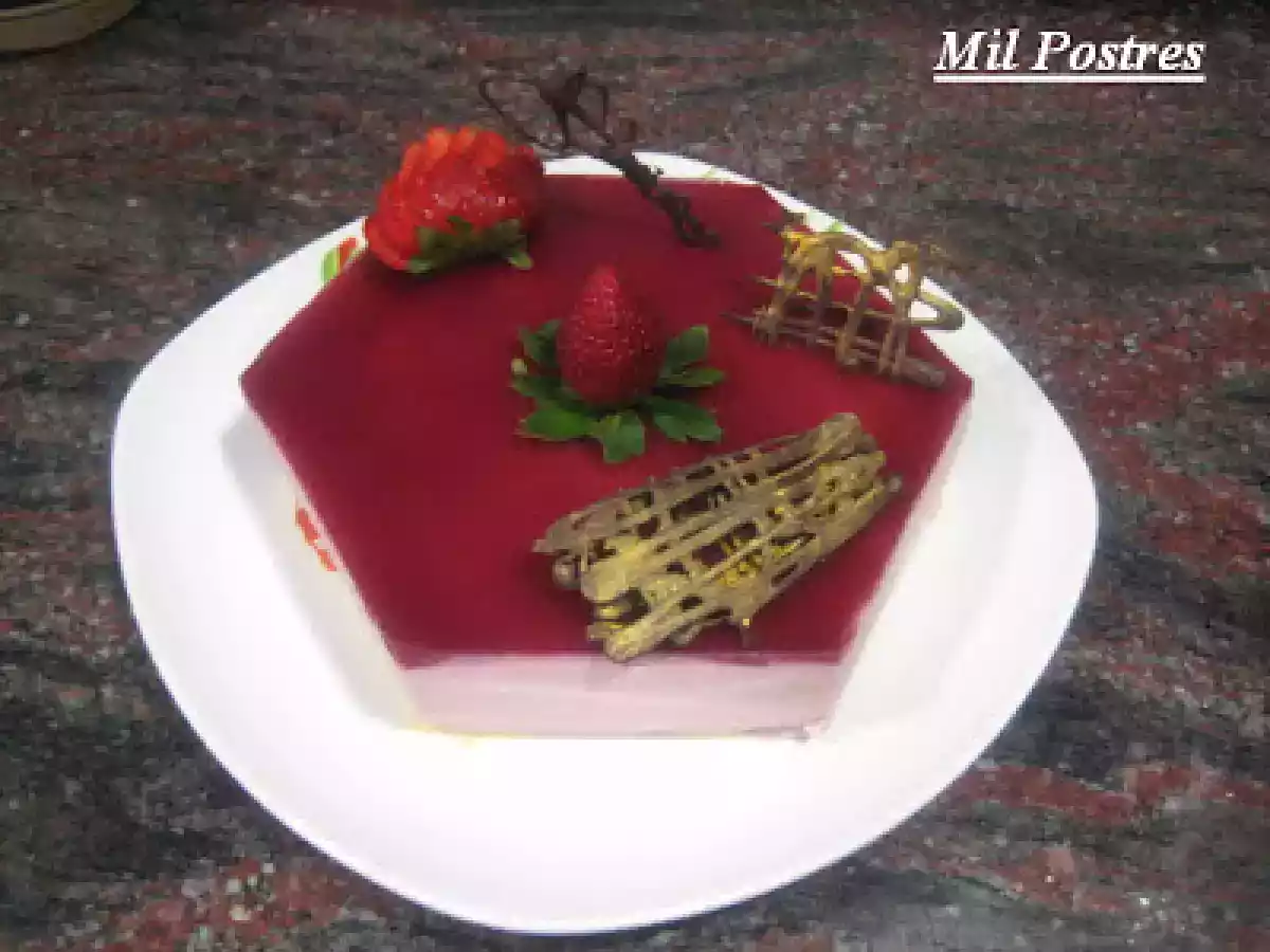 Semifrío de frutas del bosque