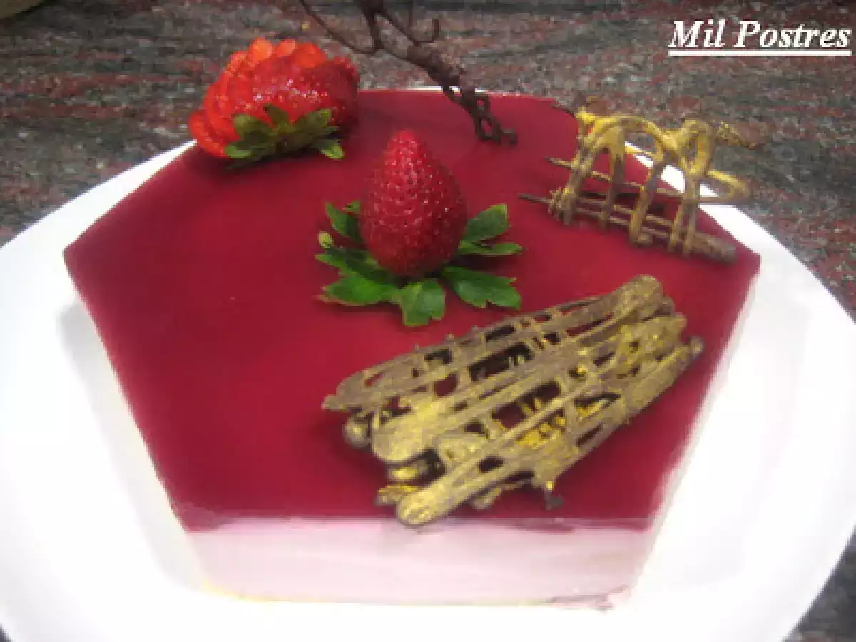 Semifrío de frutas del bosque - foto 2