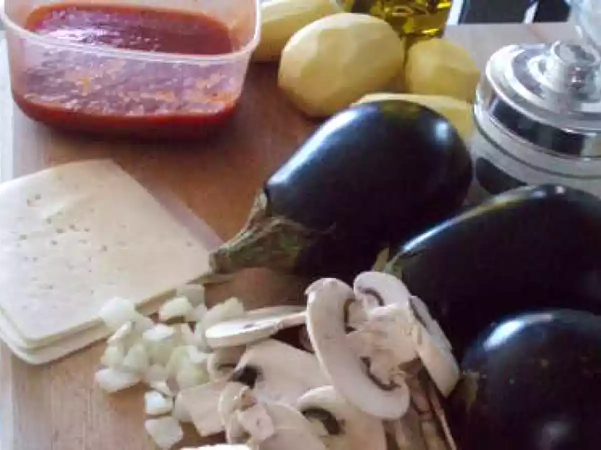 Setas y berenjenas en bandeja de horno - foto 2