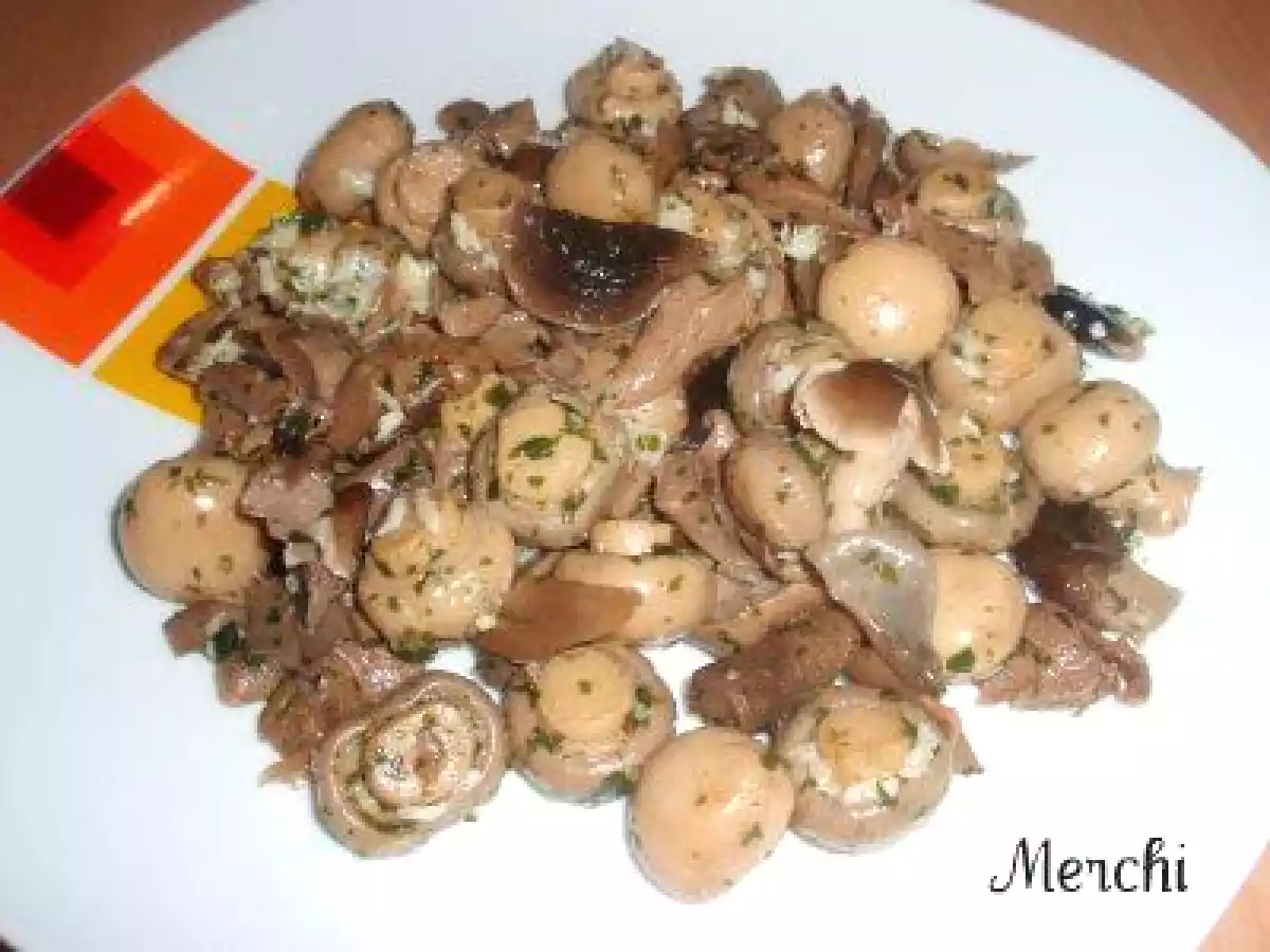 Setas y champiñones al ajillo - foto 2