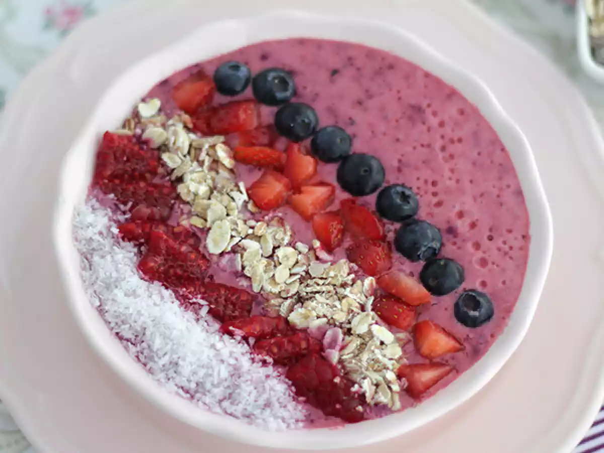 Smoothie Bowl de Frutos rojos - foto 2