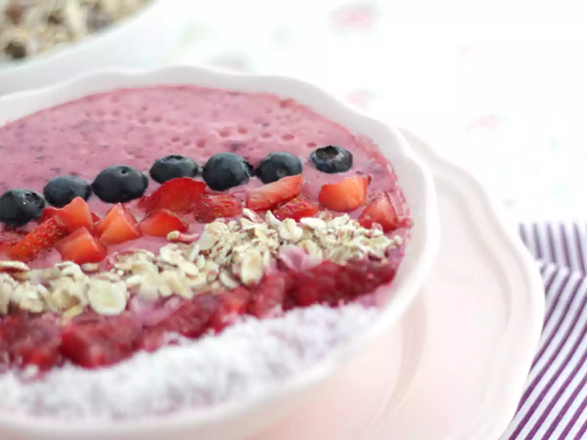 Smoothie Bowl de Frutos rojos - foto 3
