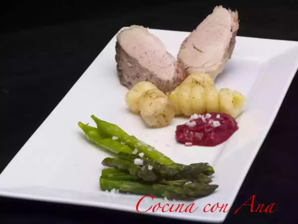 SOLOMILLO A LA SAL CON CHUTNEY DE FRESA