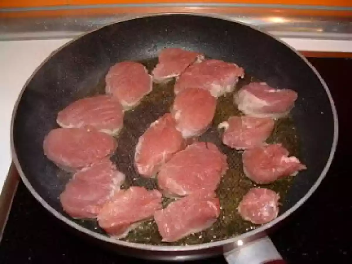 SOLOMILLO CON SALSA A LA PIMIENTA NEGRA - foto 5