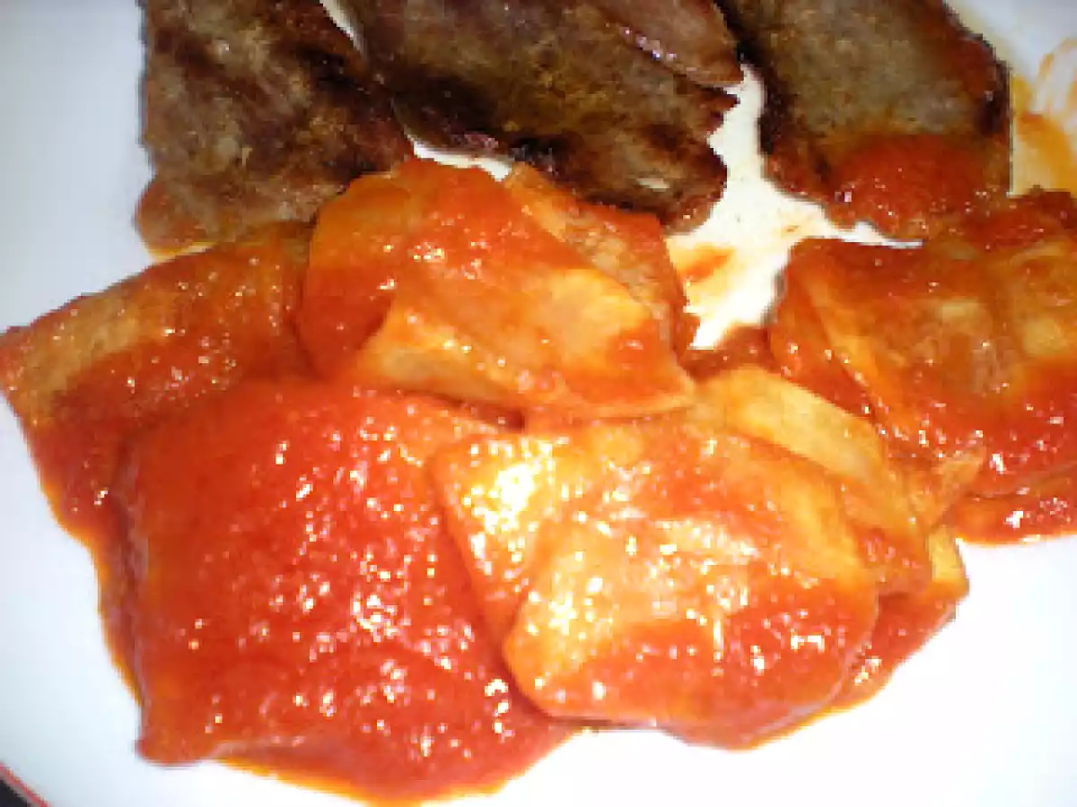 Solomillo de cerdo a la plancha y patatas con tomate