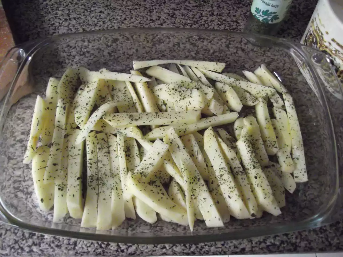 Solomillo de cerdo al cabrales con patatas al horno - foto 3