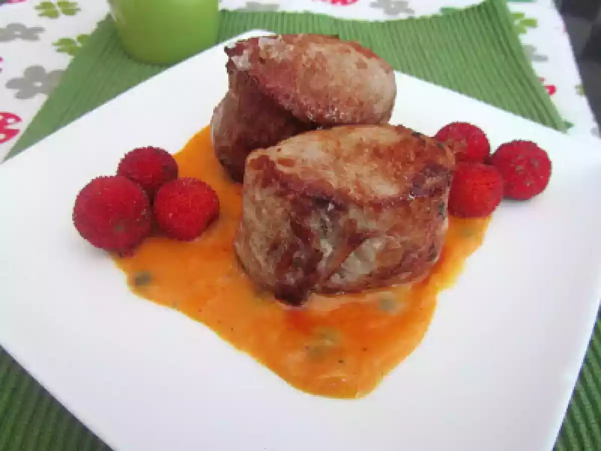 Solomillo de Cerdo con Salsa de Frutas