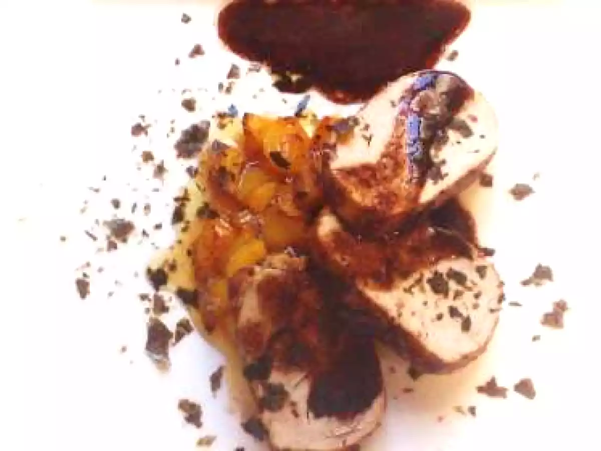 Solomillo de cerdo con salsa de oporto y melocotones salteados - foto 2