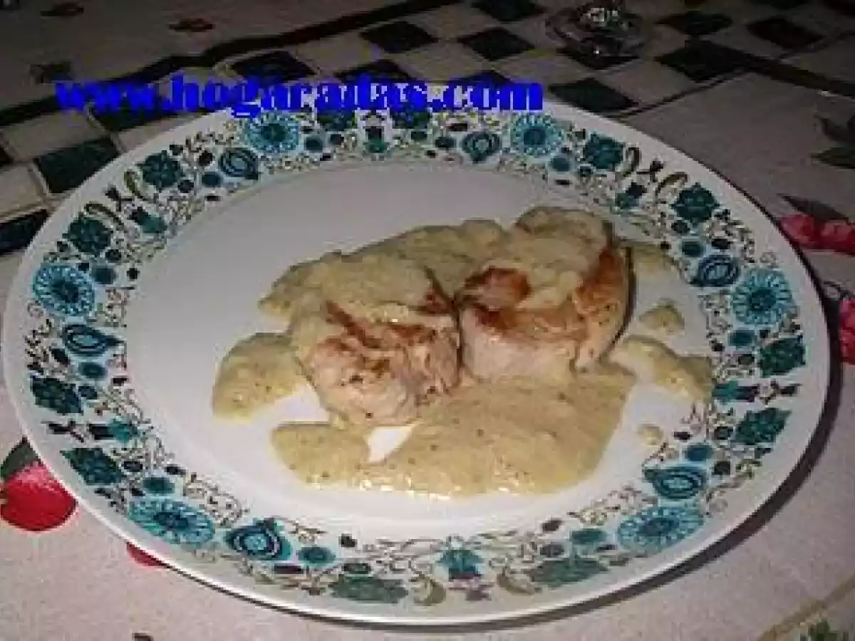 Solomillo de cerdo con salsa de queso