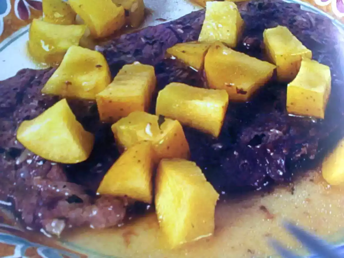 Solomillo de ternera con salsa de manzana