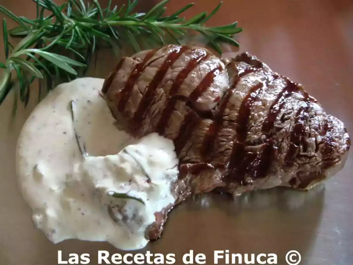 Solomillo de vaca con salsa de romero
