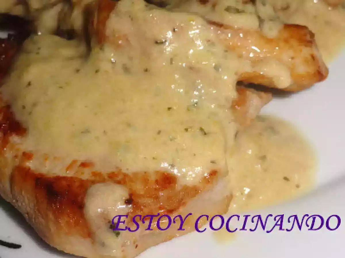 Solomillo en salsa de cebolla y queso