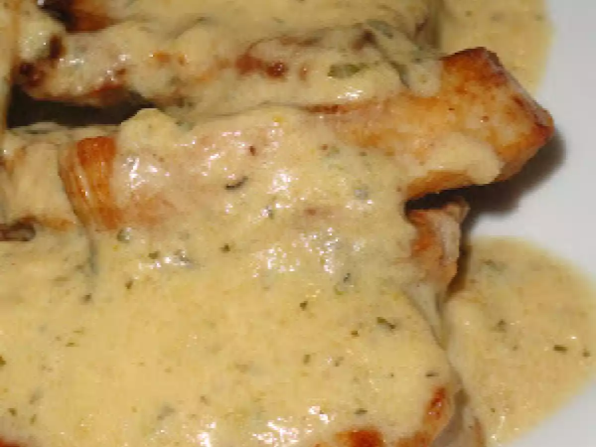 Solomillo en salsa de cebolla y queso - foto 2