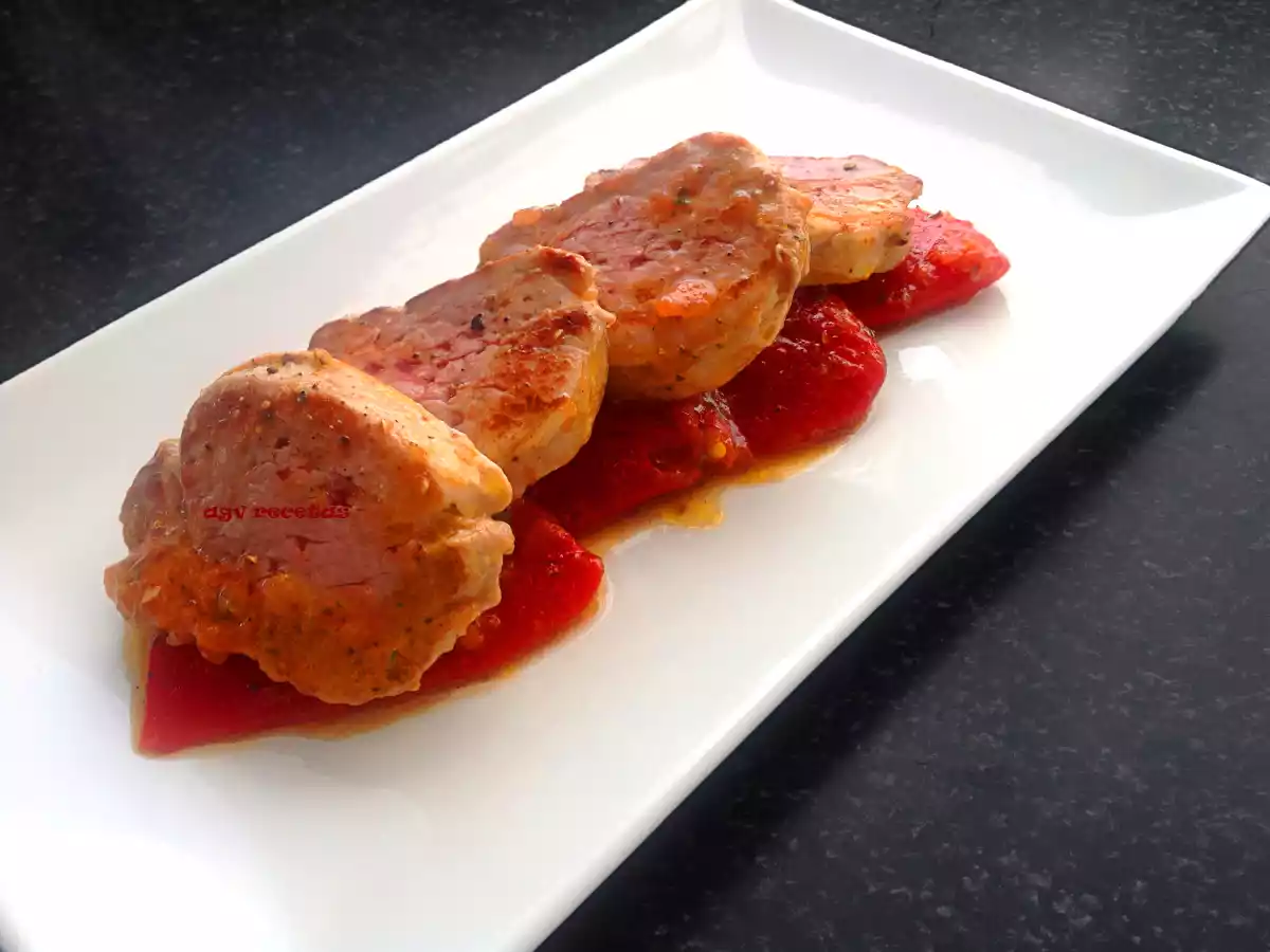 Solomillo ibérico con piquillos