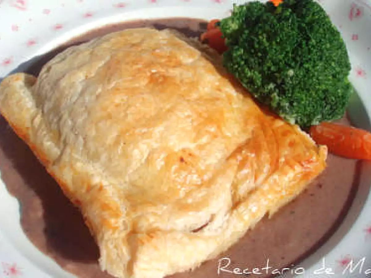Solomillo wellington con salsa de arándanos
