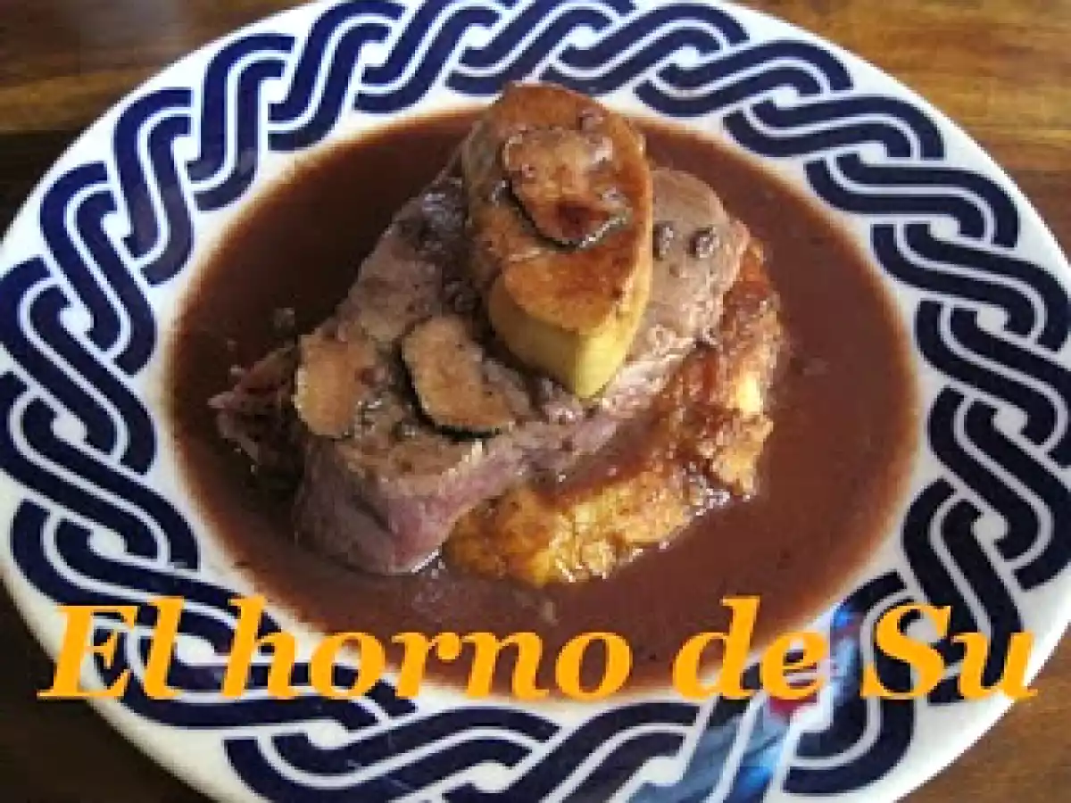 Solomillos rossini en salsa bordelesa