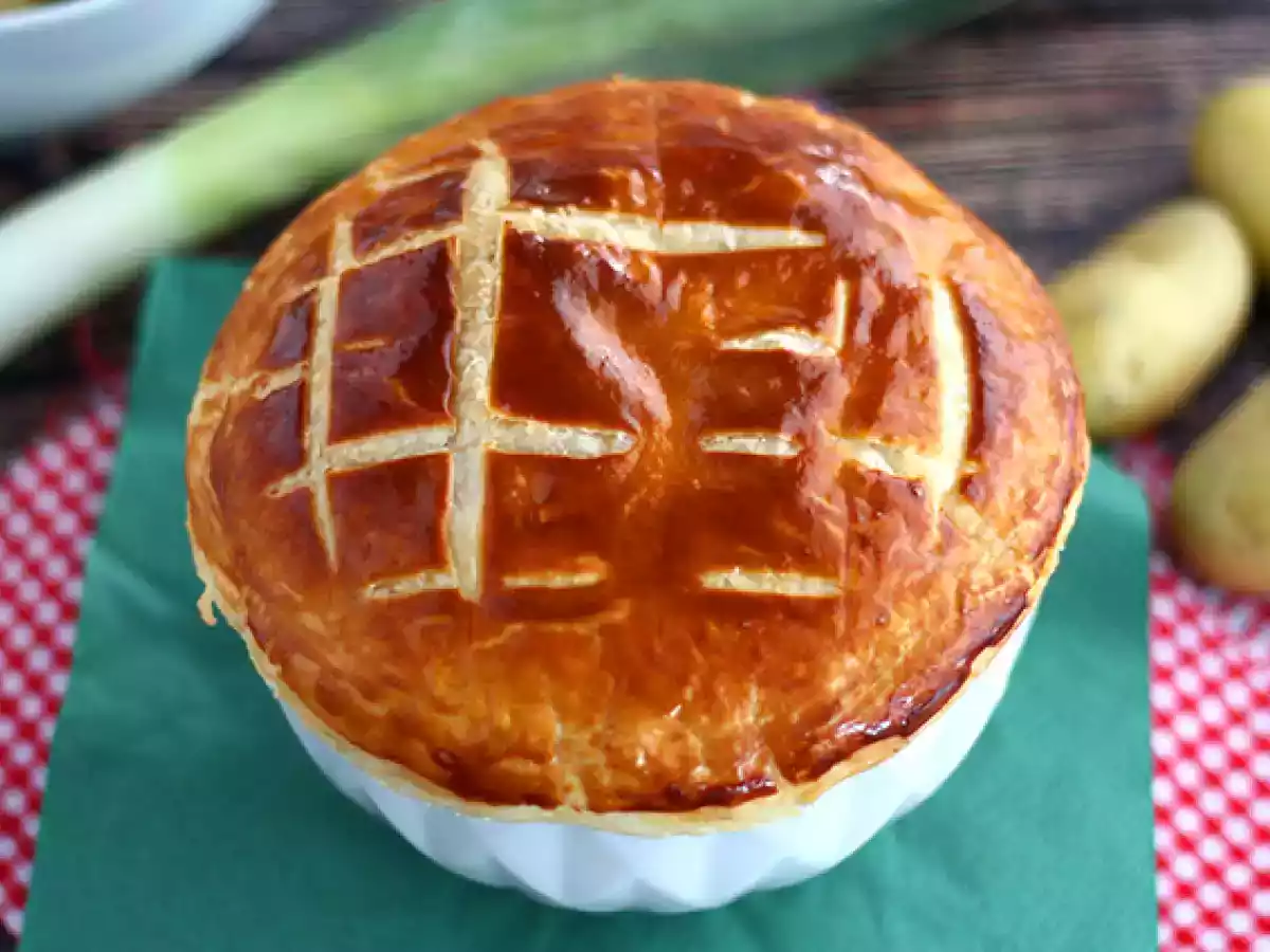 Sopa con hojaldre de patata y puerro - foto 2