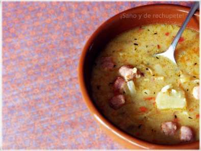 Sopa cremosa de col, papas y albondiguillas de salchichas frescas, foto 2