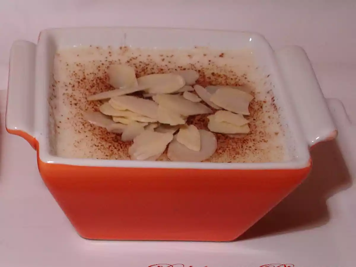 Sopa de almendras dulce