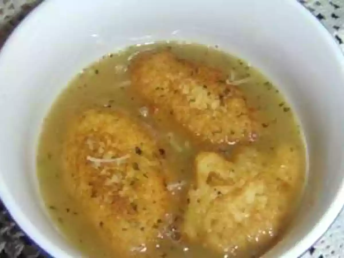 SOPA DE BUÑUELOS