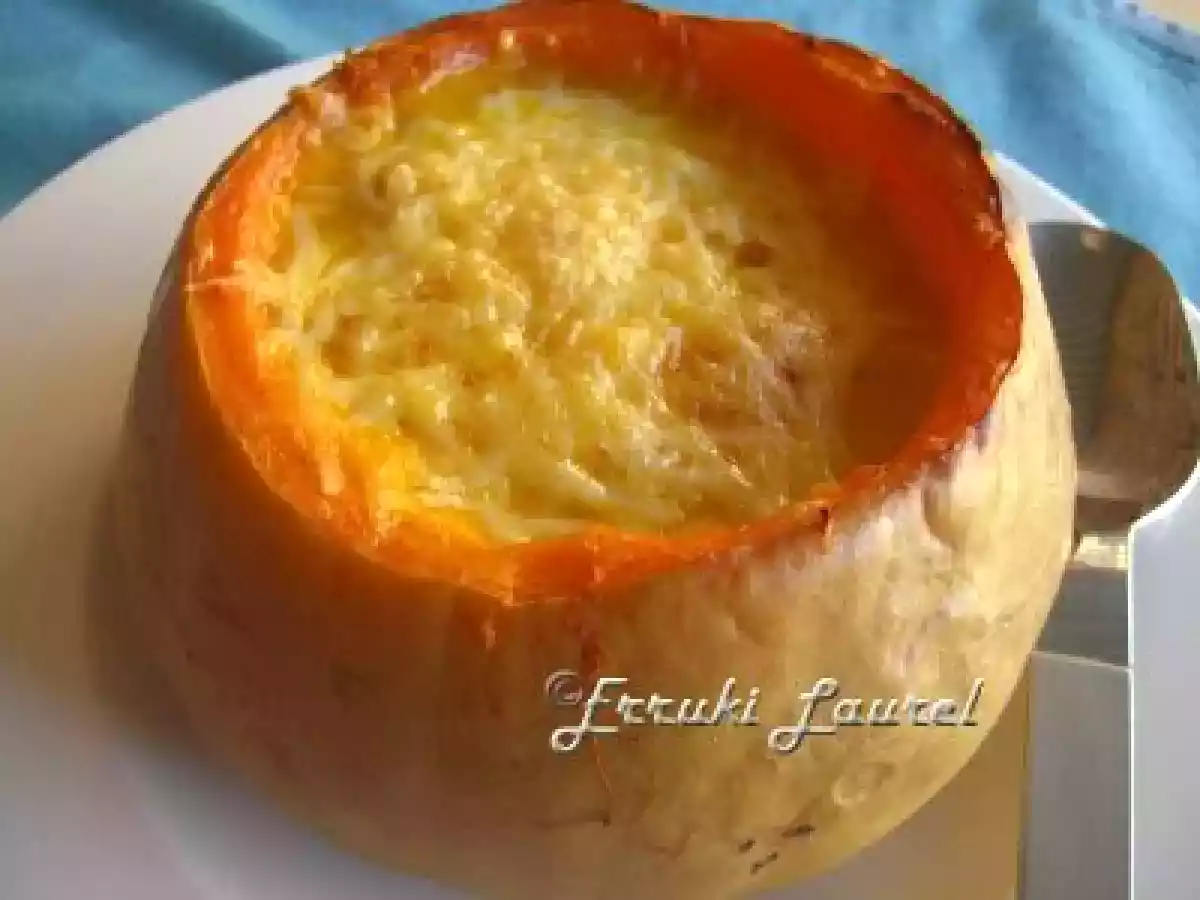 Sopa de calabaza con albóndigas gratinada - foto 3