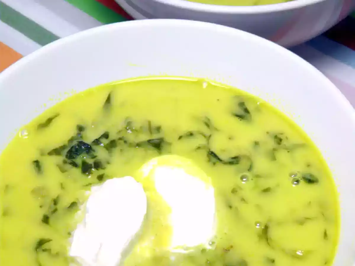 Sopa de espinacas, patata y curry - foto 2