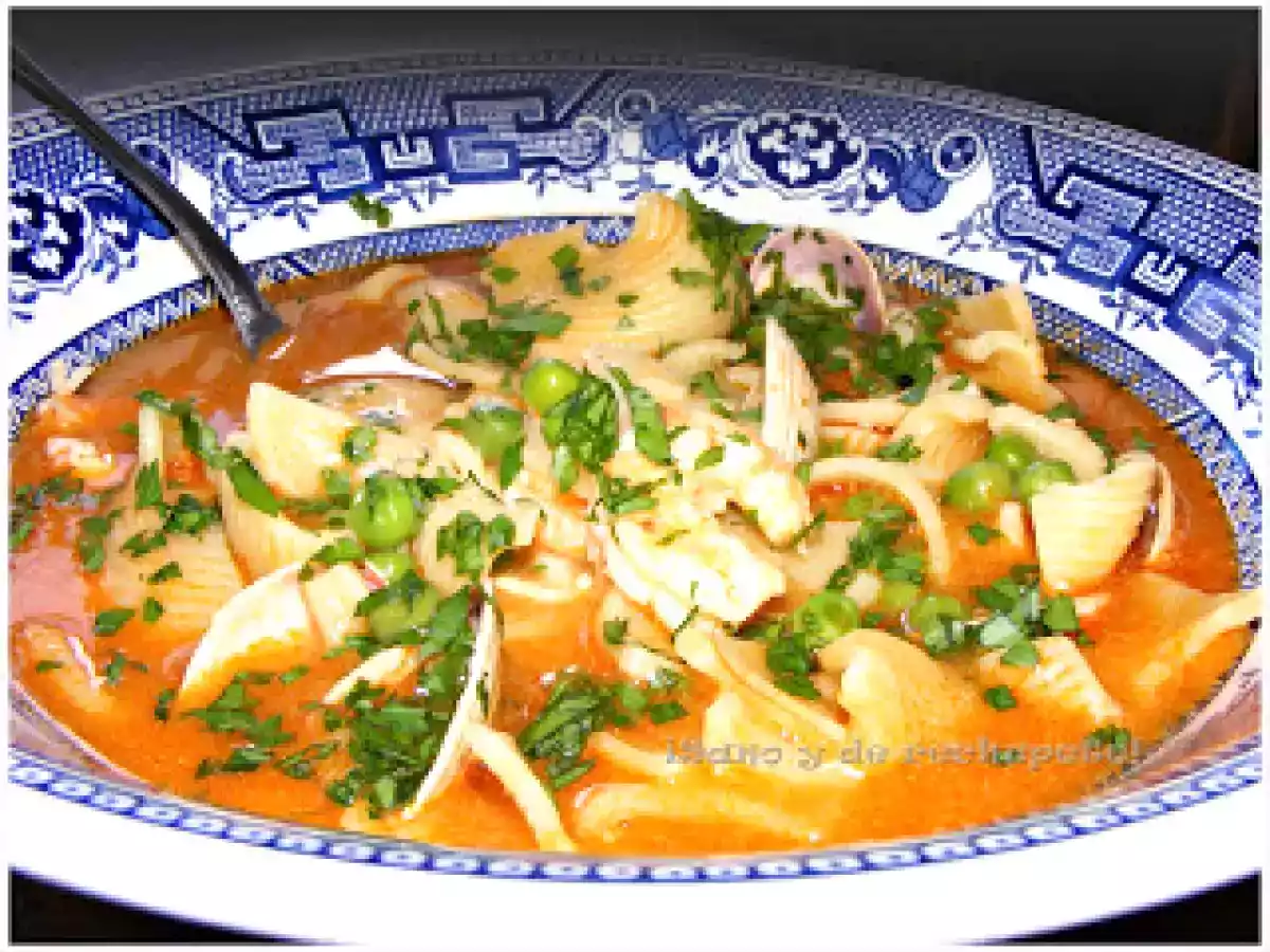 Sopa de marisco y galets