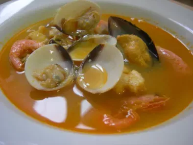 Sopa de marisco y pescado